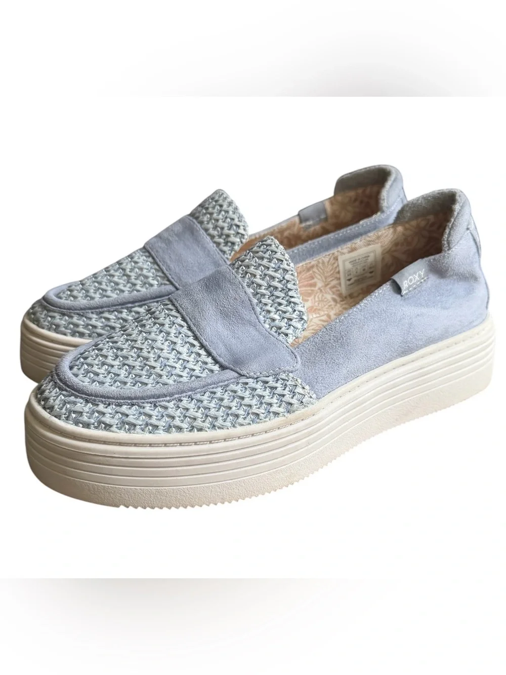 Roxy Sheilahh Platform Sneaker Loafer. 2-Tone Blue, Size 8.5 - RUNS SMALL. Comfy